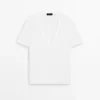 Λινό T-shirt με V λαιμόκοψη Λινό T-shirt με V λαιμόκοψη