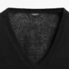 Πλεκτό πουλόβερ από λινό με V-neck Πλεκτό πουλόβερ από λινό με V-neck