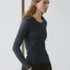 Πουκάμισο με μακριά μανίκια και πλεκτό V-neck Πουκάμισο με μακριά μανίκια και πλεκτό V-neck