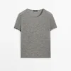 T-shirt από μείγμα μαλλιού με δαντελένια λεπτομέρεια T-shirt από μείγμα μαλλιού με δαντελένια λεπτομέρεια
