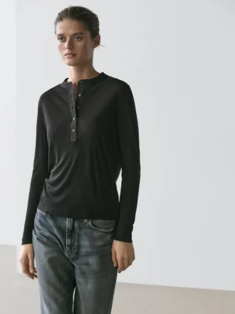 T-shirt με λαιμό Henley από μείγμα μαλλιού