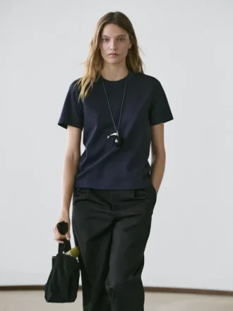 T-shirt με στρογγυλό λαιμό από 100% βαμβάκι