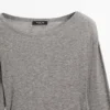 T-shirts με λεπτομέρεια γραβάτας