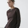 T-shirts με ραβδώσεις και μακριά μανίκια σε μελανζέ χρώμα T-shirts με ραβδώσεις και μακριά μανίκια σε μελανζέ χρώμα