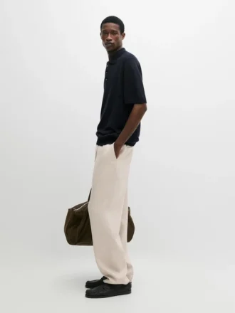 Total Look Λινό παντελόνι με λεπτομέρεια στη μέση