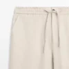 Total Look Λινό παντελόνι με λεπτομέρεια στη μέση Total Look Λινό παντελόνι με λεπτομέρεια στη μέση